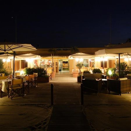 Hotel Globus Cesenatico Exterior foto