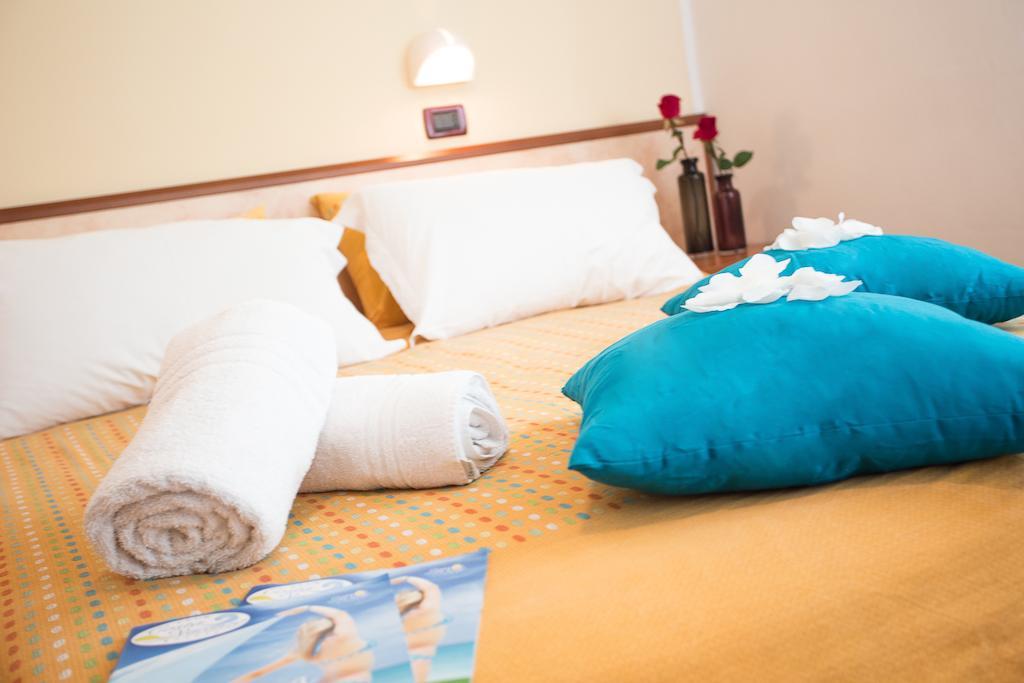 Hotel Globus Cesenatico Habitación foto